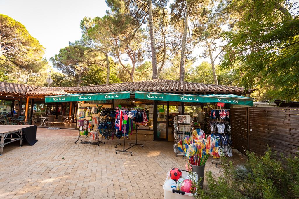Camping La Sousta**** Ремулен Экстерьер фото